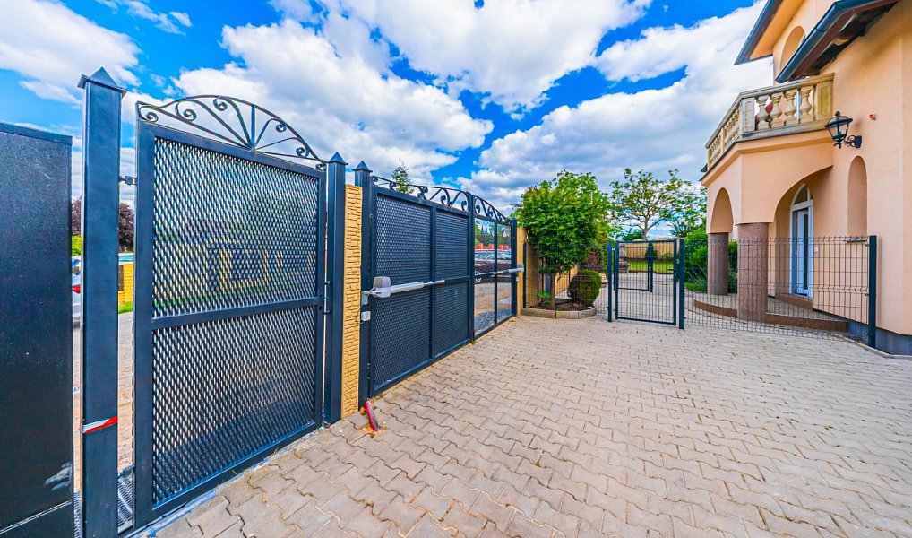 Prodej bytu 3+1 106 m², Buštěhrad – náhled fotky 21