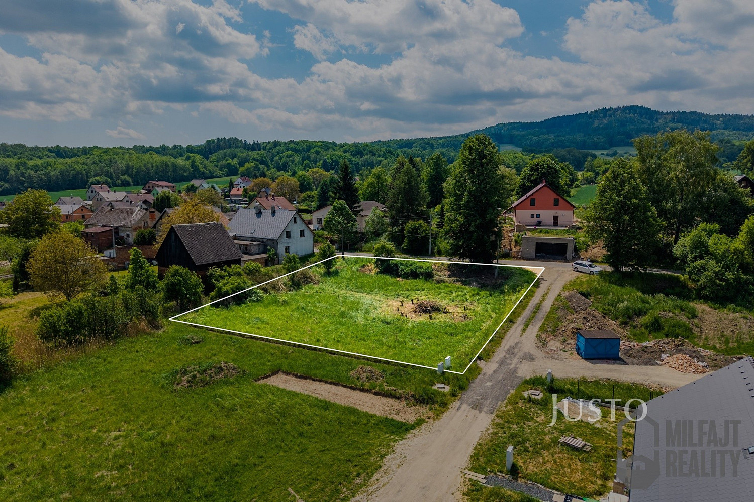 Prodej stavebního pozemku 1 451 m² – fotografie 5