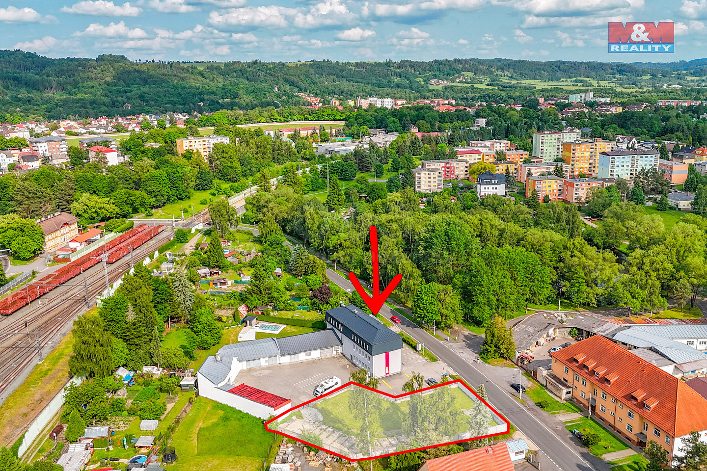 Pronájem pozemku 1 100 m² – fotografie 3