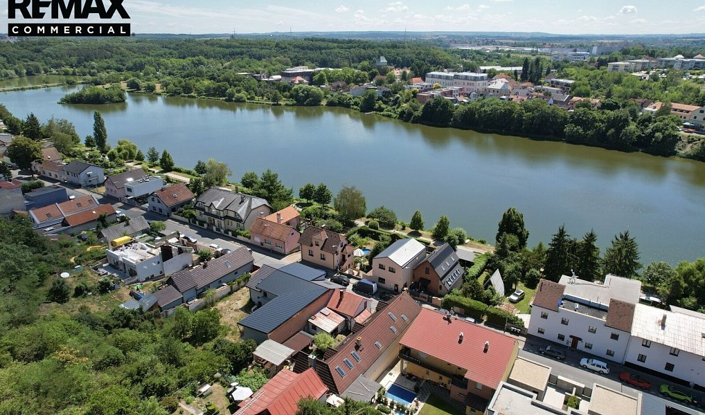 Prodej domu 225 m² s pozemkem 439 m², Praha – náhled fotky 4