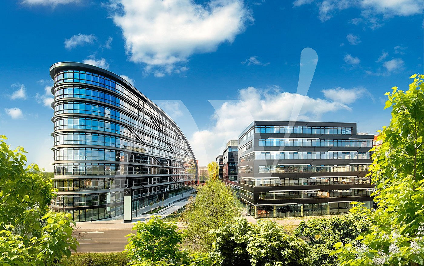 Pronájem kanceláře 1 326 m²