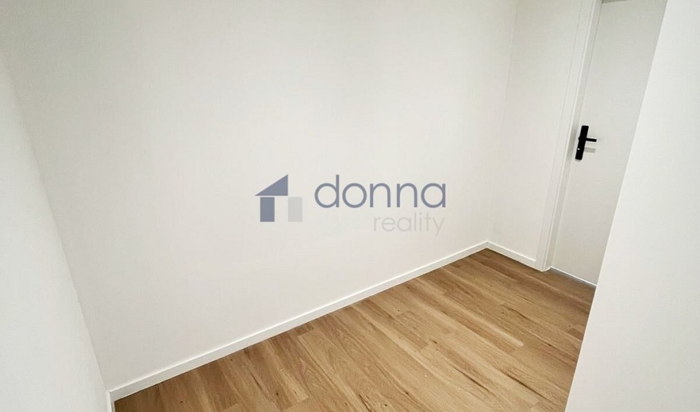 Pronájem bytu 2+kk 48 m², Praha – náhled fotky 8