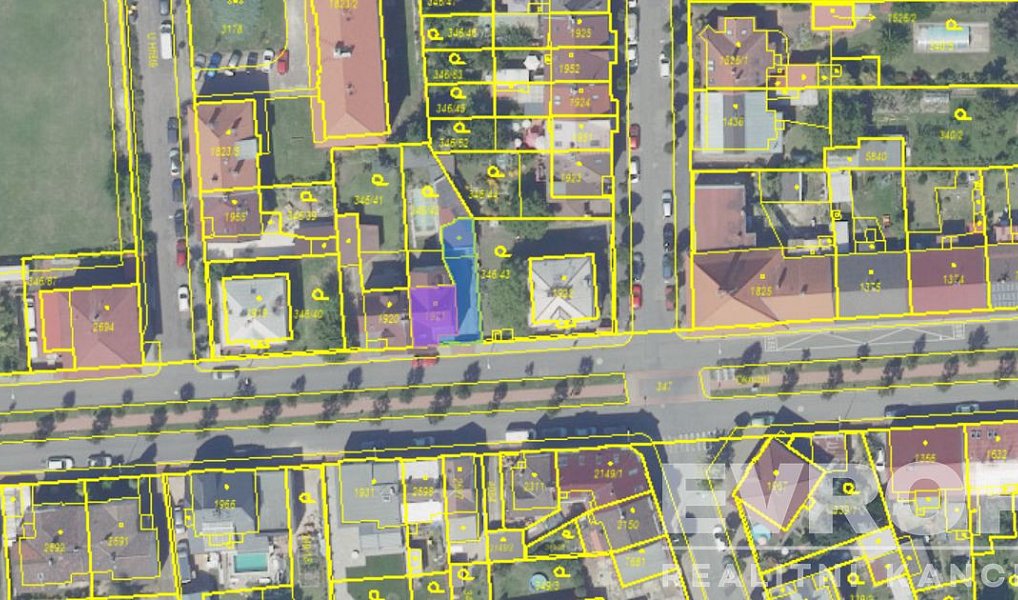 Prodej domu 200 m² s pozemkem 375 m², Kolín – náhled fotky 5
