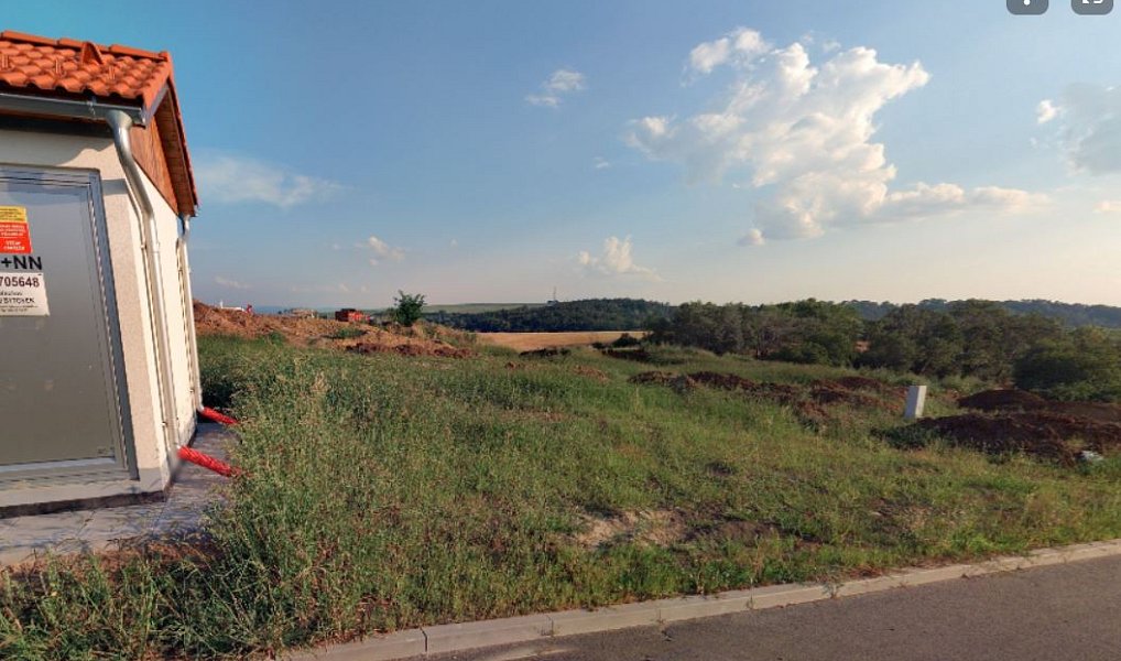 Prodej stavebního pozemku 600 m², Ořechov – náhled fotky 2