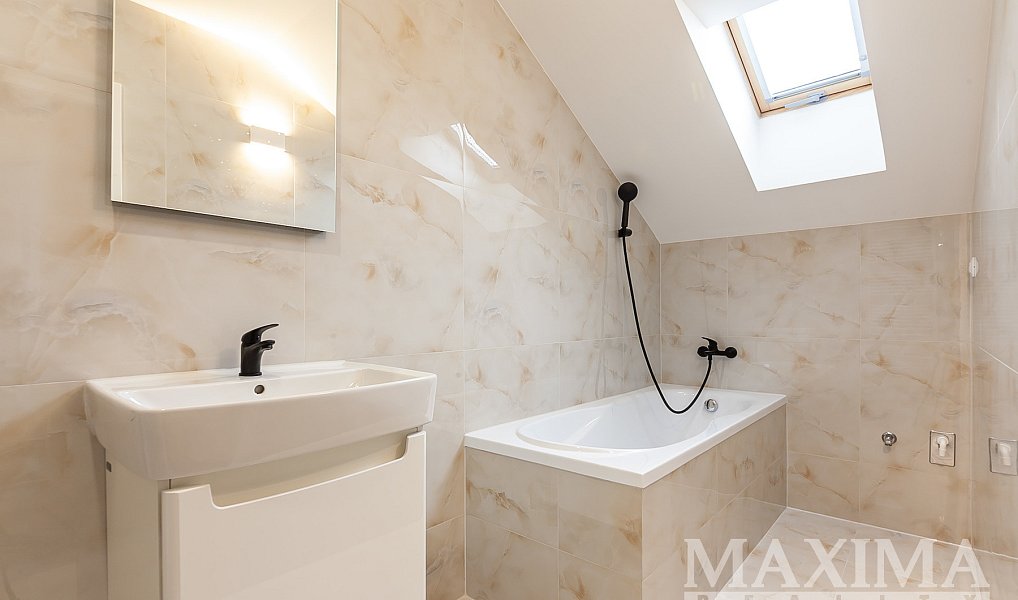 Pronájem bytu 1+kk 41 m², Praha – náhled fotky 4