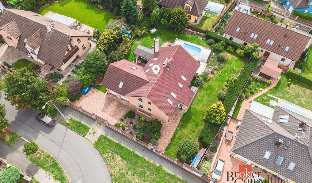 Prodej domu 322 m² s pozemkem 1 262 m², Plzeň – náhled fotky 35
