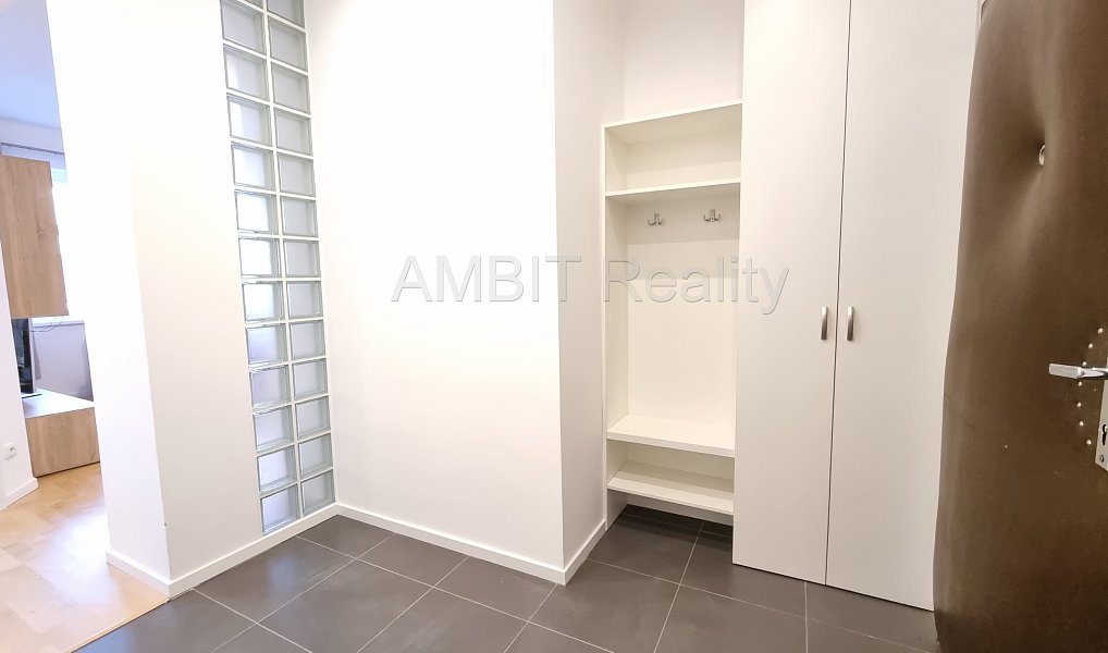 Pronájem bytu 2+kk 51 m², Praha – náhled fotky 22