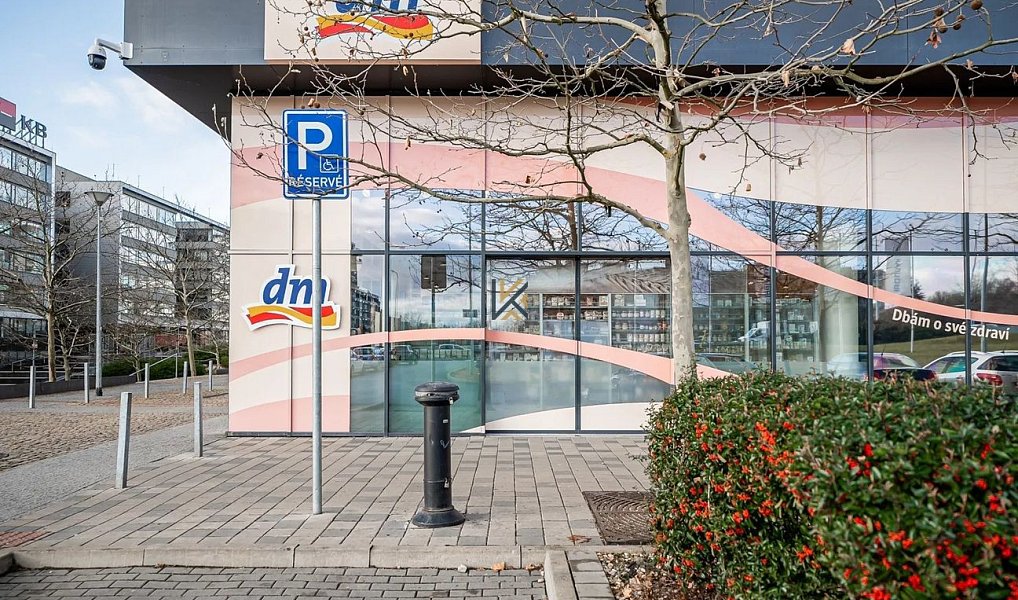 Pronájem obchodních prostor 146 m², Praha – náhled fotky 5
