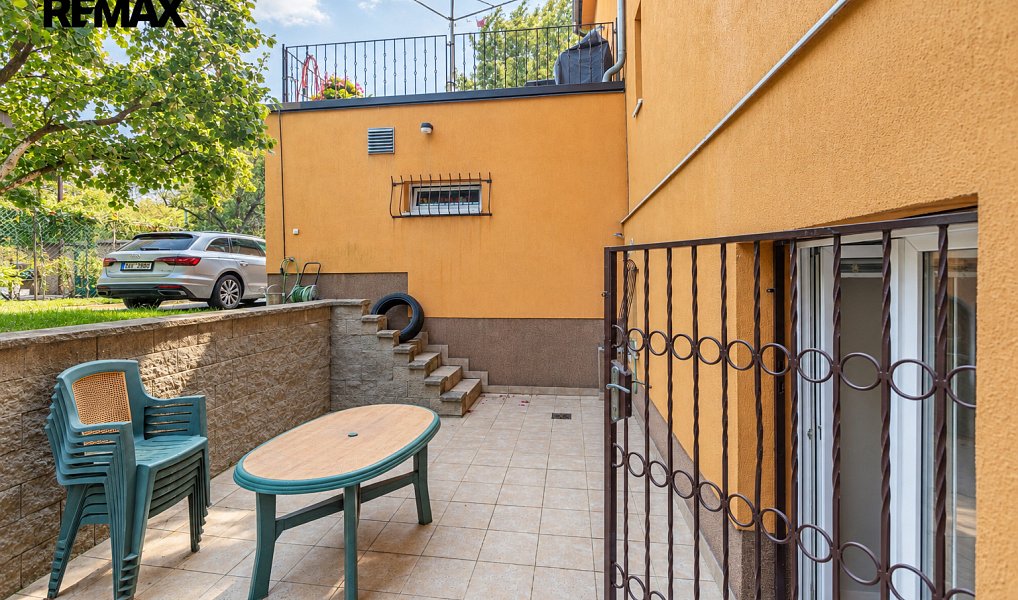 Pronájem bytu 2+kk 85 m², Praha – náhled fotky 8