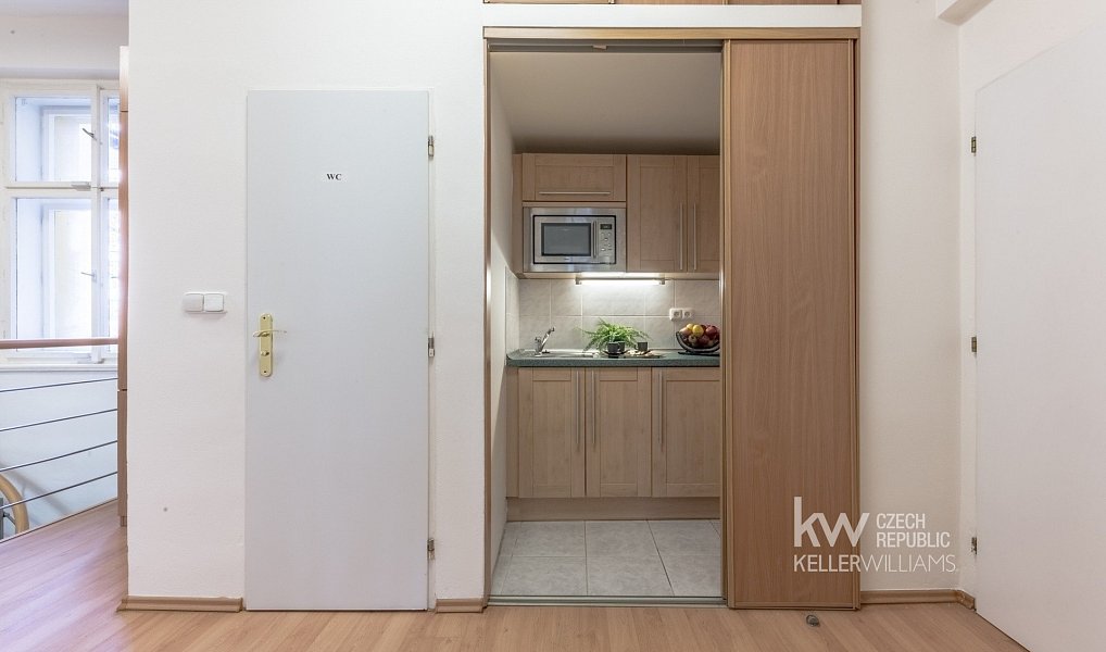 Pronájem obchodních prostor 270 m², Praha – náhled fotky 15