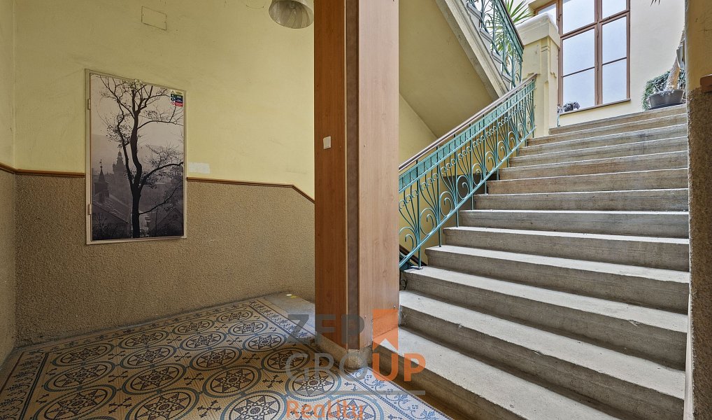 Prodej domu 1 200 m² s pozemkem 381 m², Náchod – náhled fotky 28