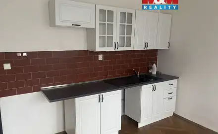 Pronájem bytu 1+kk 30 m², Nádražní, Svitavy - Předměstí
