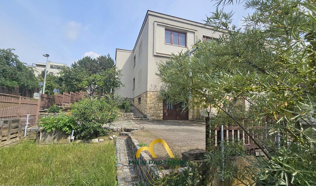 Prodej domu 240 m² s pozemkem 440 m², Praha – náhled fotky 11