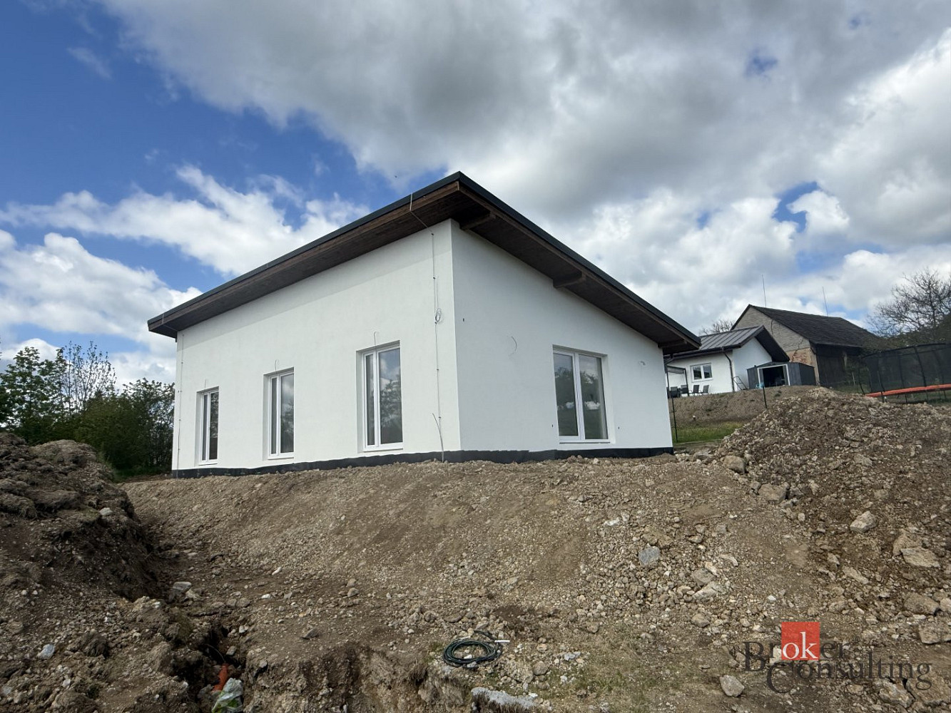 Prodej domu 92 m² s pozemkem 818 m² – fotografie 2