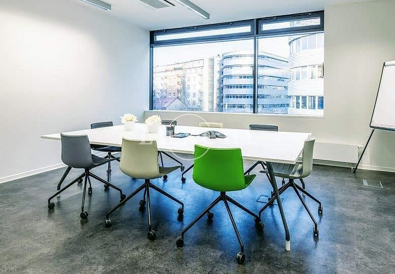 Pronájem kanceláře 490 m²
