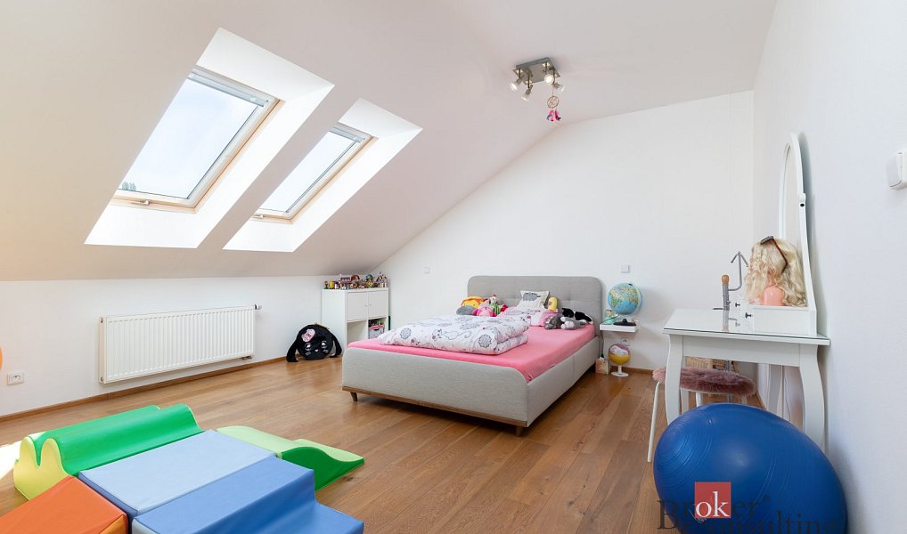 Prodej domu 177 m² s pozemkem 1 425 m², Opava – náhled fotky 28