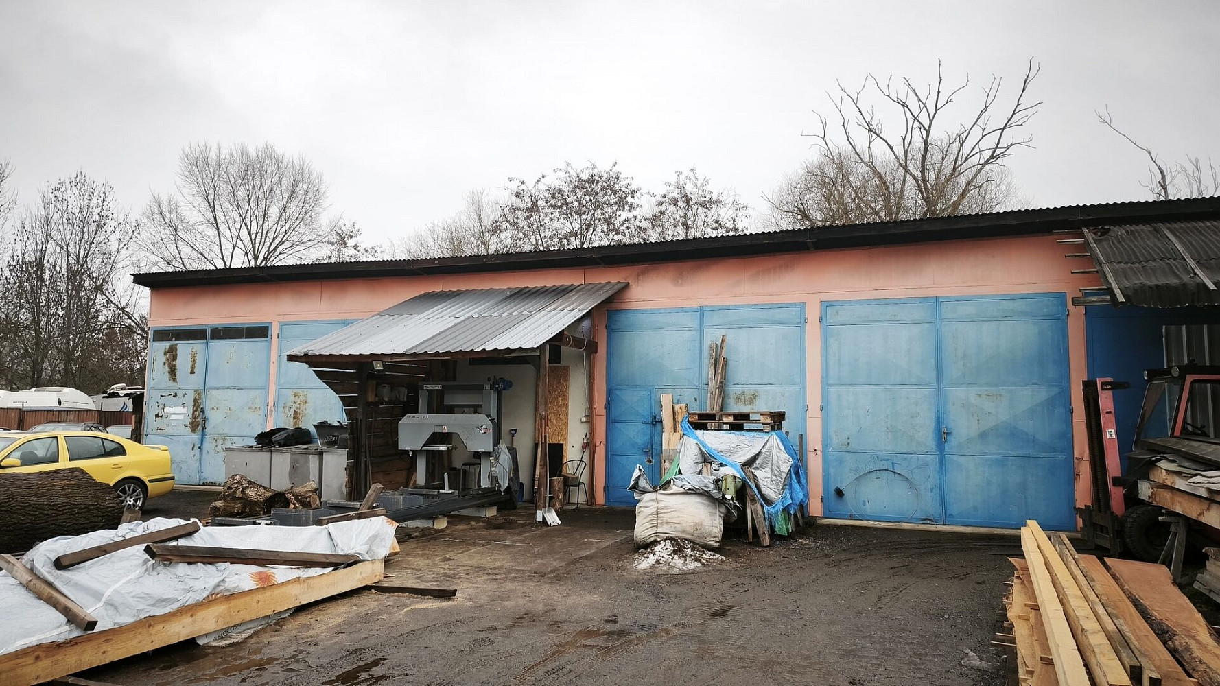 Prodej výrobních prostor 2 000 m² – pohled 4