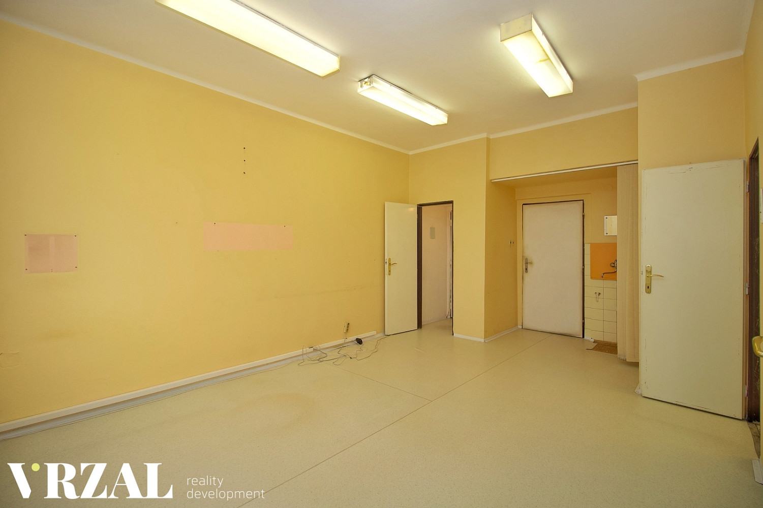 Pronájem komerčního objektu (jiného typu) 63 m² – fotografie 2