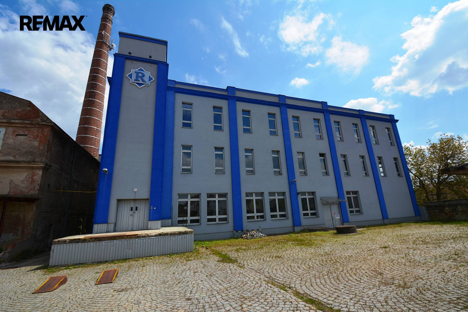 Pronájem výrobních prostor 1 422 m²