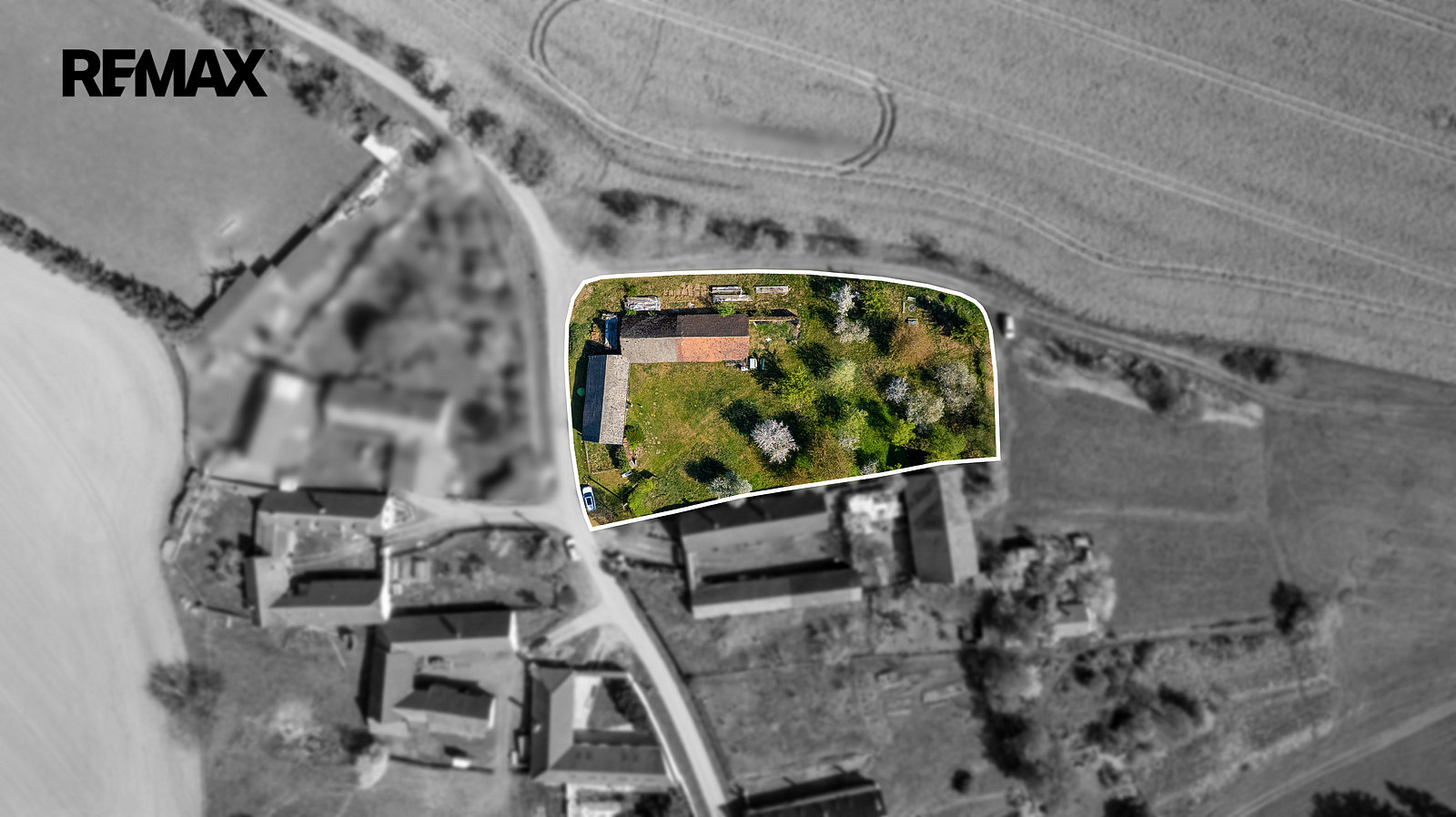 Prodej domu 222 m² s pozemkem 2 923 m² – fotografie 2