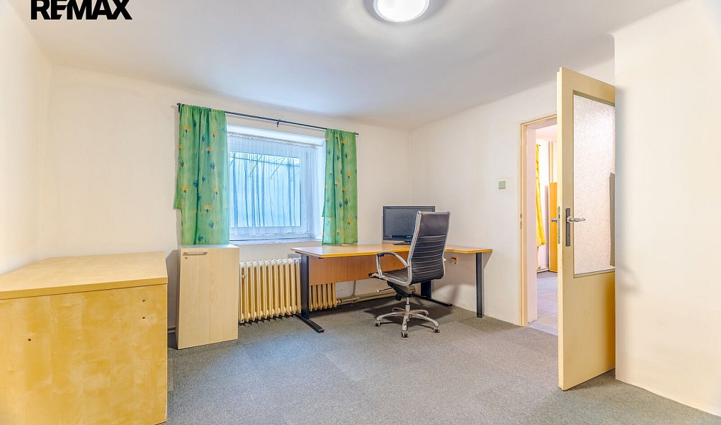 Prodej domu 212 m² s pozemkem 700 m², Velvary – náhled fotky 8