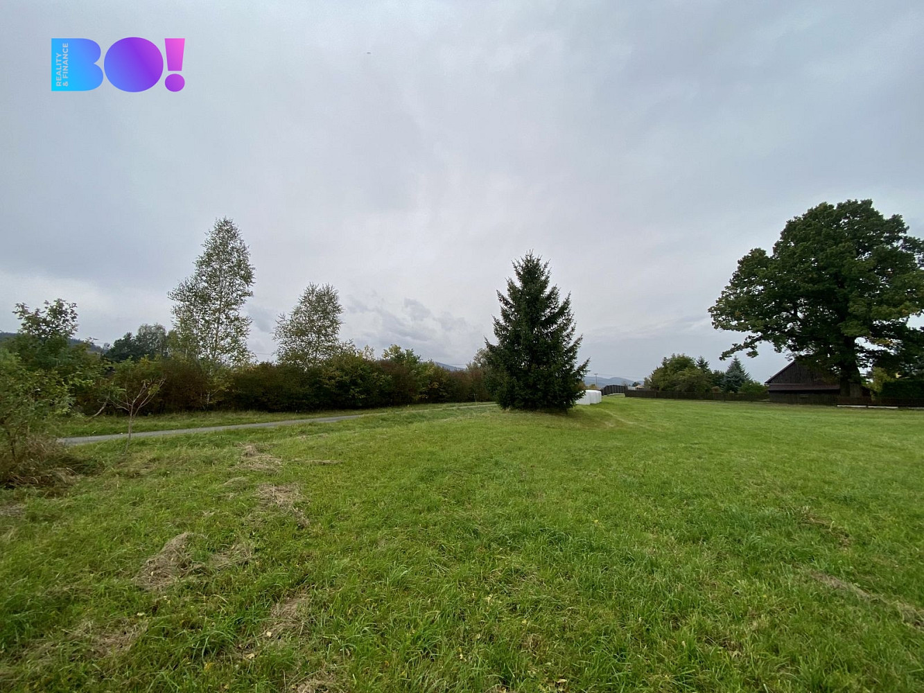 Prodej stavebního pozemku 2 825 m² – fotografie 2