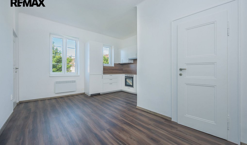 Prodej bytu 3+kk 77 m², Hradec Králové – náhled fotky 2