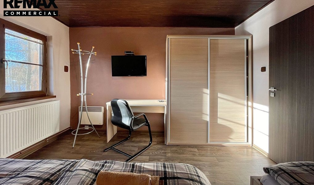 Prodej ubytovacího objektu 282 m², Vimperk – náhled fotky 14