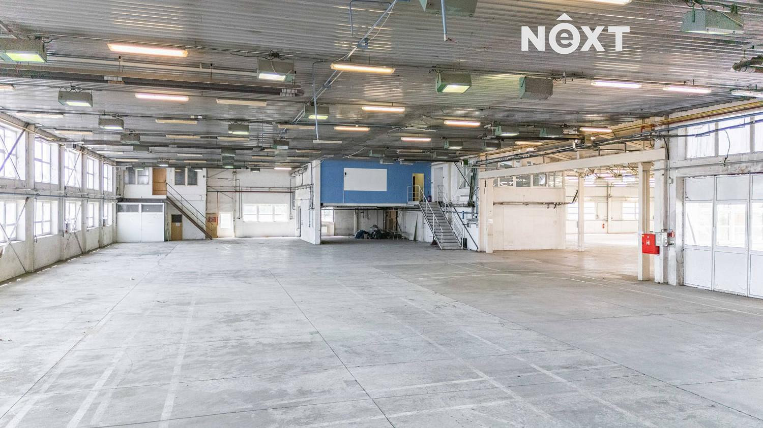 Pronájem výrobních prostor 2 601 m² — photo 2