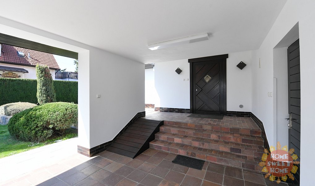 Pronájem domu 417 m² s pozemkem 1 208 m², Praha – náhled fotky 29