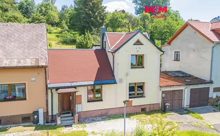 Prodej domu 110 m² s pozemkem 1 108 m², Masarykova, Luby, okres Cheb