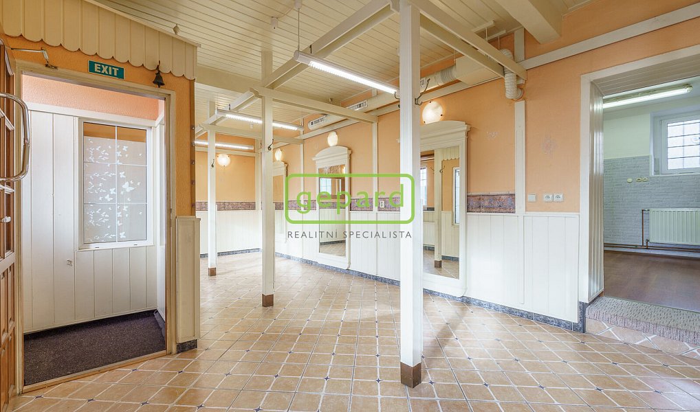 Pronájem obchodních prostor 112 m², Karlovy Vary – náhled fotky 5