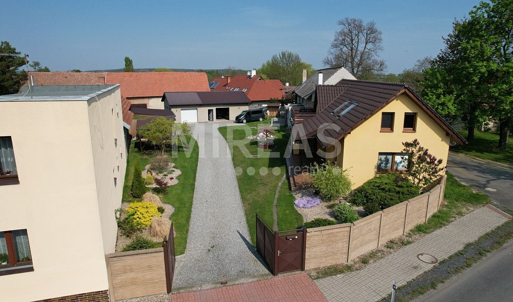 Pronájem rodinného domu, 150 m², Nymburk, Straky