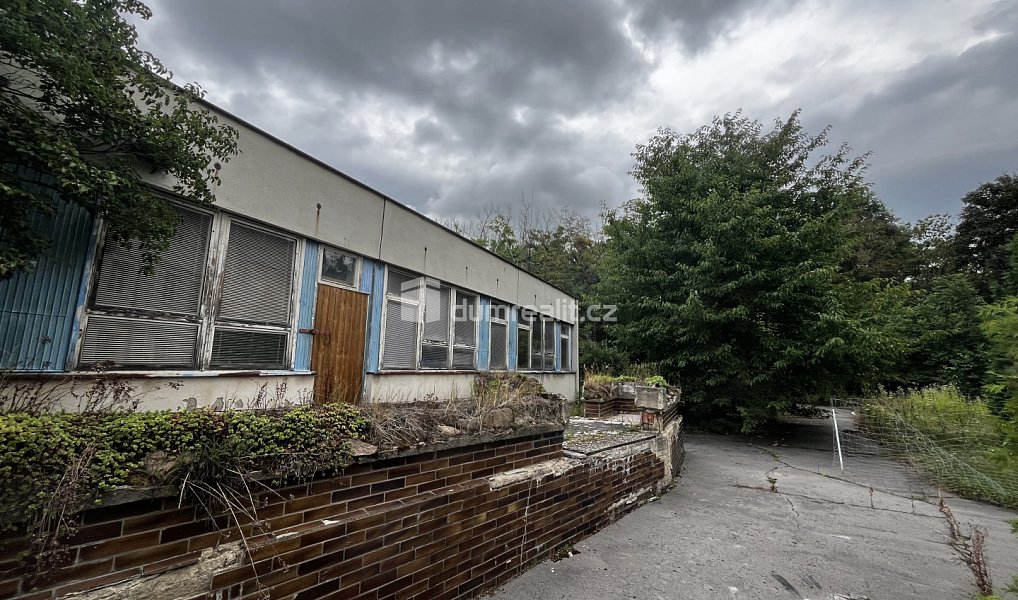 Pronájem obchodních prostor 223 m², Újezdeček – náhled fotky 4