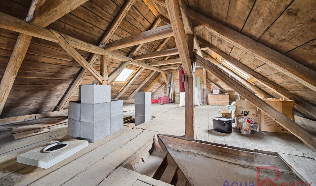 Prodej domu 330 m² s pozemkem 1 180 m², Stanovice – náhled fotky 22