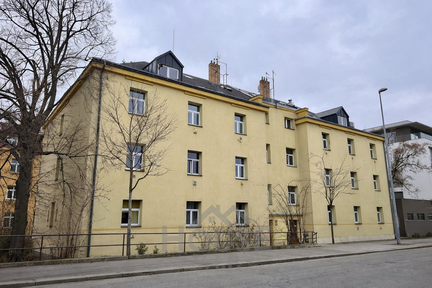 Prodej bytu 1+kk 24 m² — photo 2