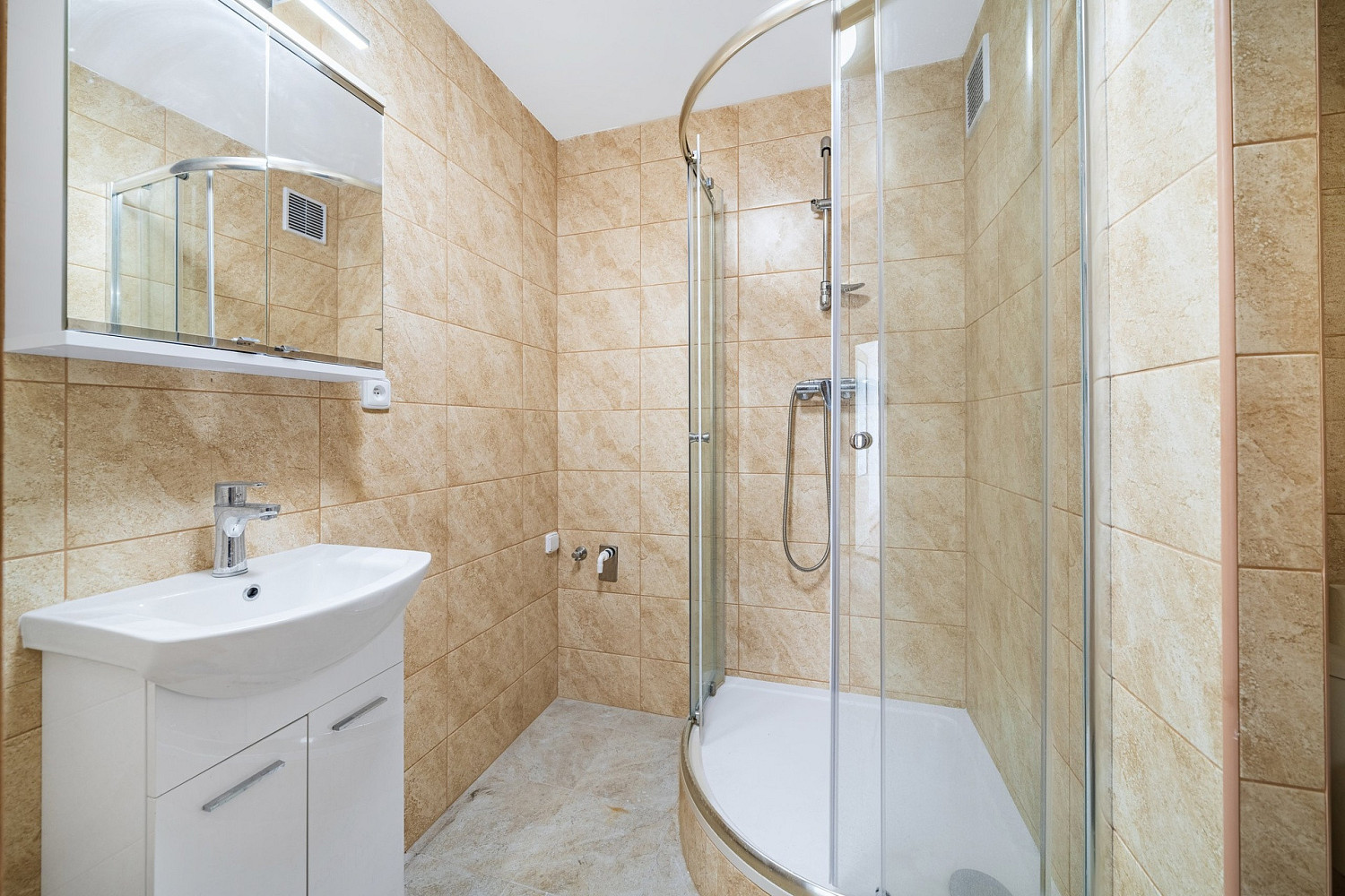 Prodej bytu 2+1 56 m² — photo 3