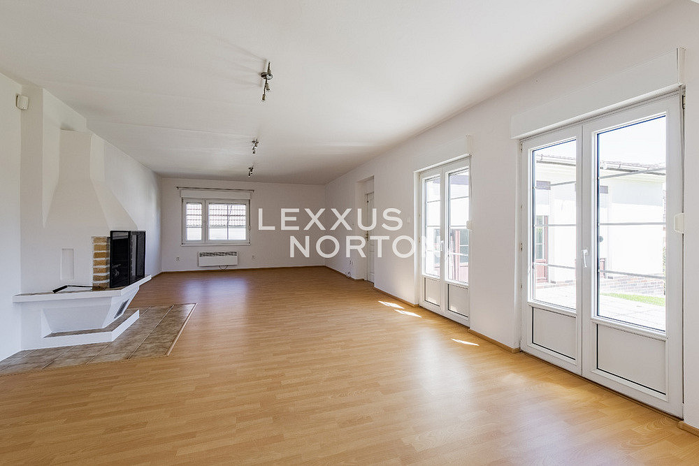 Pronájem domu 365 m² s pozemkem 539 m² — photo 5