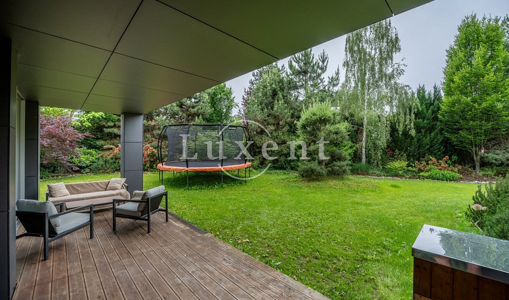 Prodej domu 660 m² s pozemkem 1 136 m², Průhonice – náhled fotky 4
