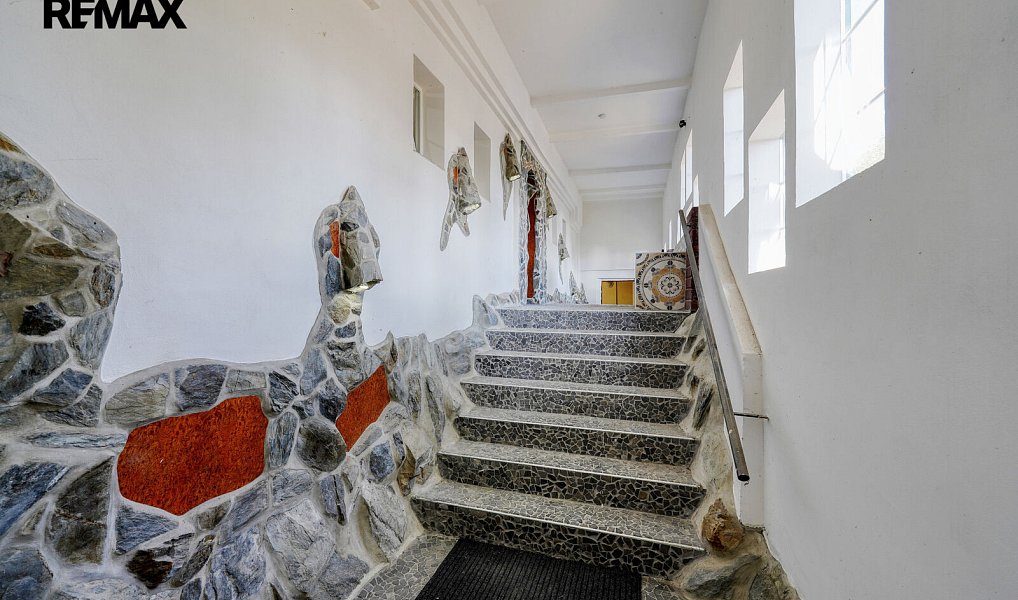 Prodej domu 952 m² s pozemkem 2 493 m², Všeruby – náhled fotky 39