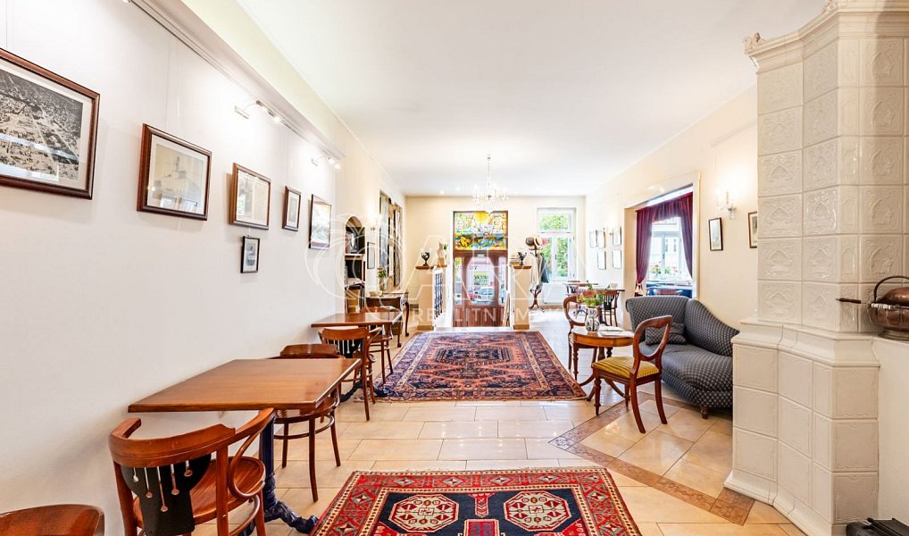 Prodej domu 377 m² s pozemkem 577 m², Radnice – náhled fotky 3