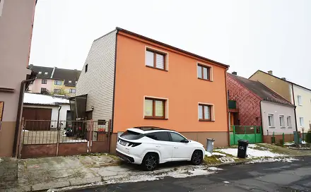 Prodej domu 104 m² s pozemkem 939 m², Tachov