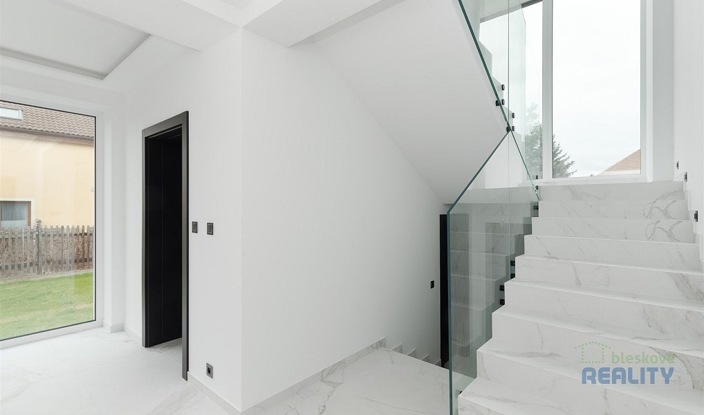 Prodej domu 256 m² s pozemkem 1 303 m², Brandýs nad Labem-Stará Boleslav – náhled fotky 7