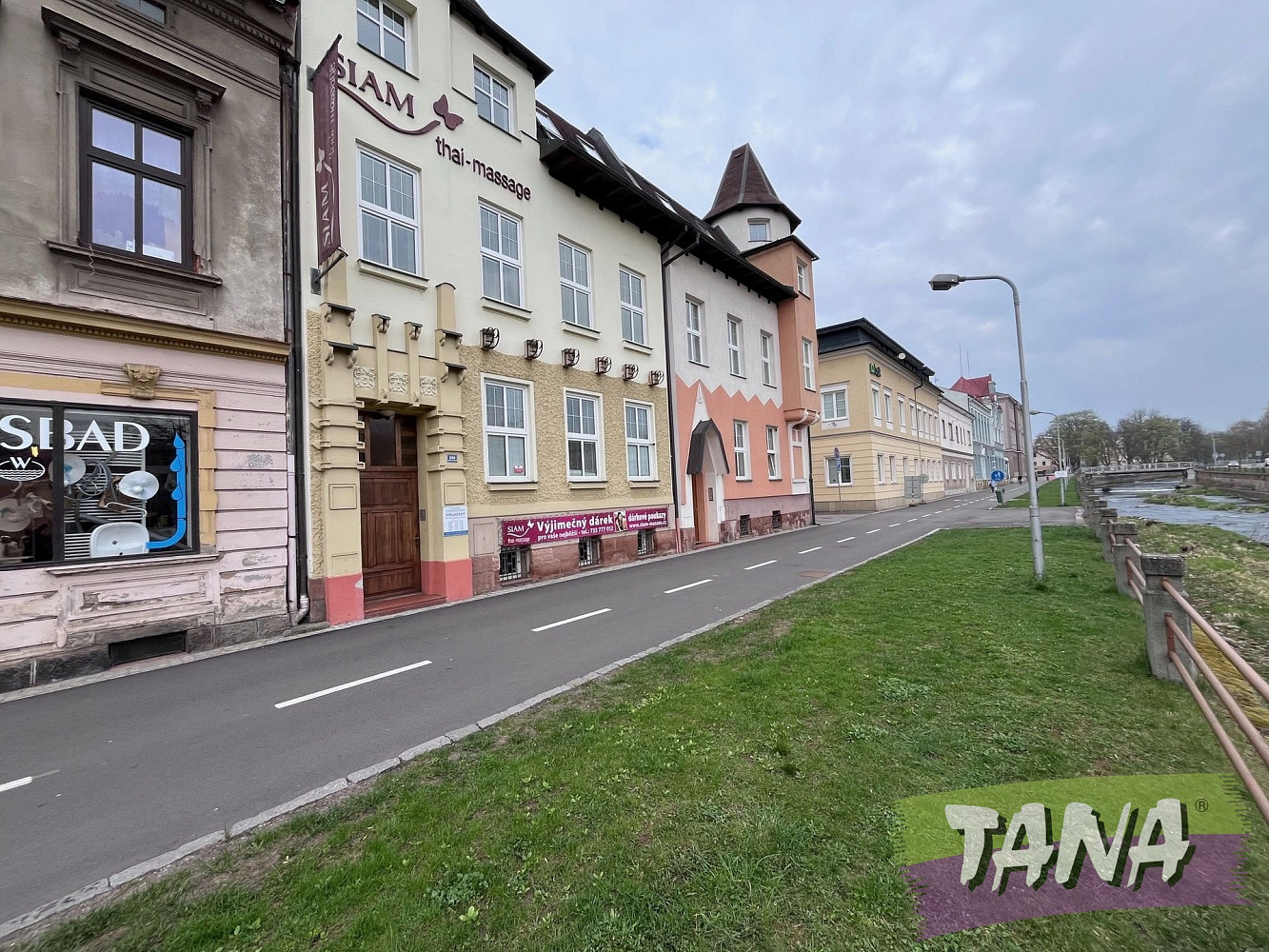Pronájem komerčního objektu (jiného typu) 80 m²