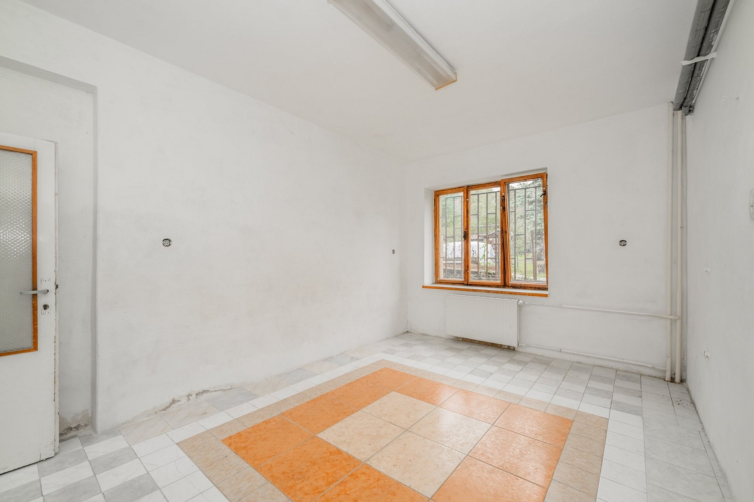 Prodej domu 208 m² s pozemkem 1 390 m² – pohled 4