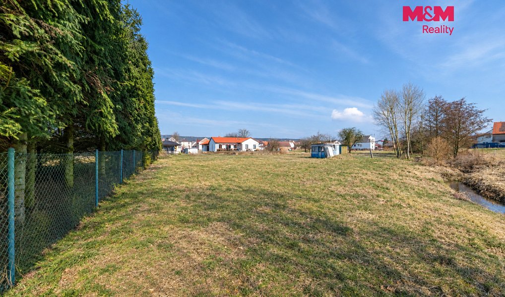 Prodej stavebního pozemku 1 640 m², Volduchy – náhled fotky 4