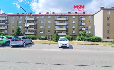 Prodej bytu 2+1 60 m², Ladova, Hradec Králové