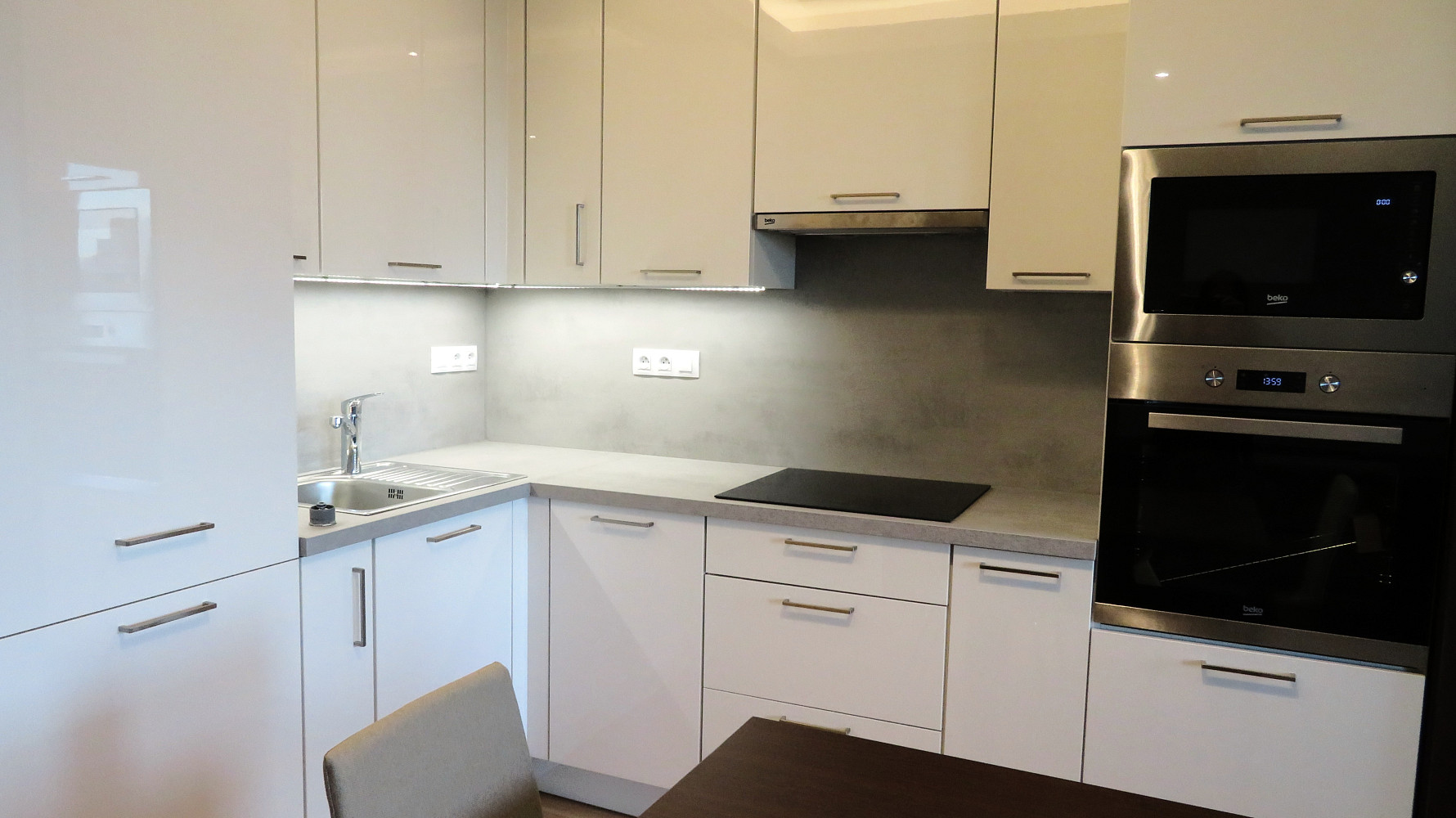 Pronájem bytu 1+kk 30 m² – pohled 2