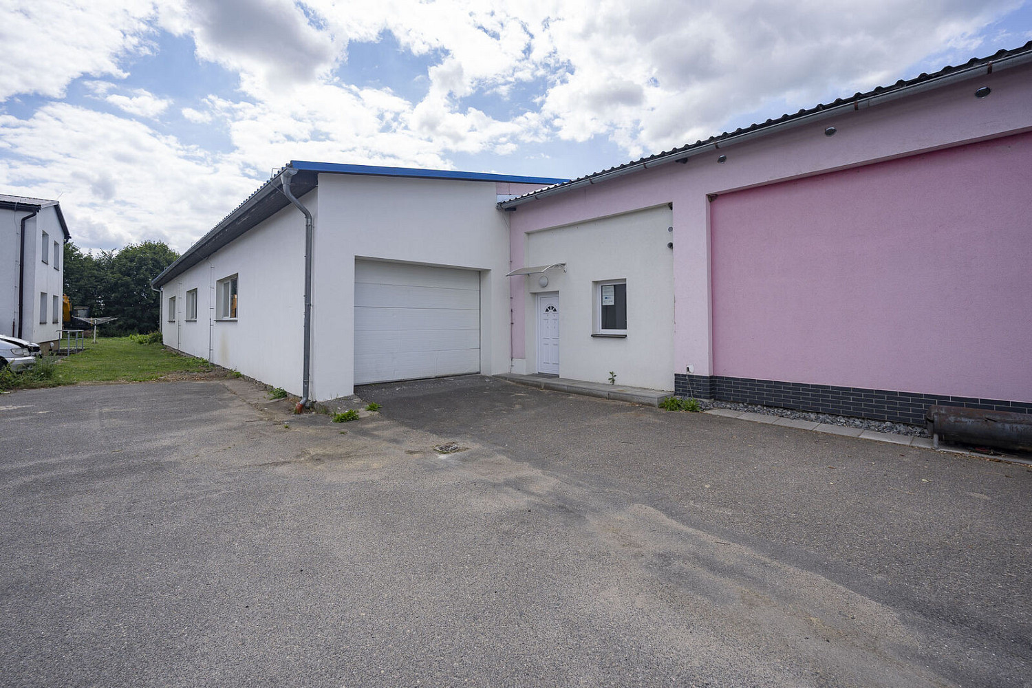 Pronájem skladovacích prostor 753 m²