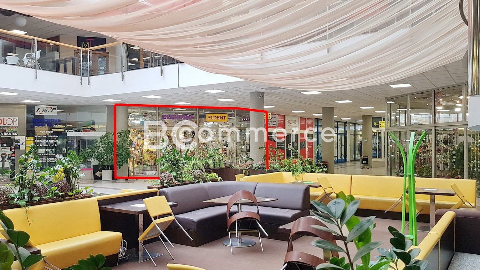 Prodej obchodních prostor 172 m² — photo 2